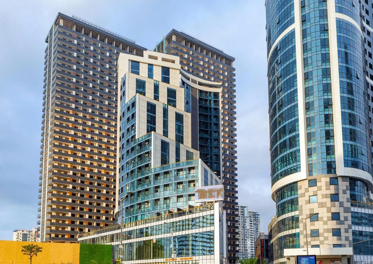 Entire Flat With City Skyline View - Two Bedrooms Батуми