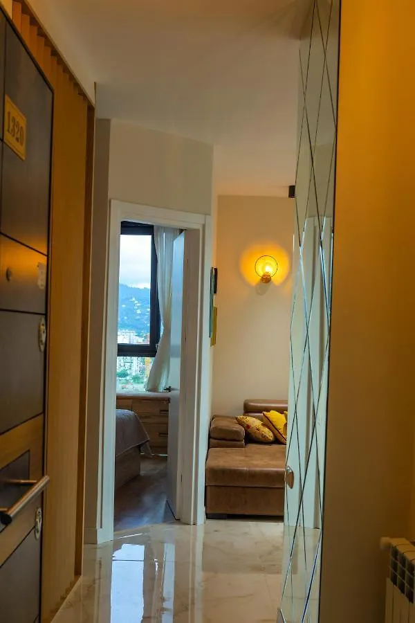 Апартаменты Entire Flat With City Skyline View - Two Bedrooms Батуми