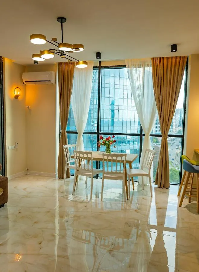 Апартаменты Entire Flat With City Skyline View - Two Bedrooms Батуми